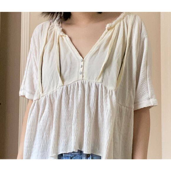 Urban Outfitters Cream Textured Boho Blouse • Size L - Picture 2 of 9